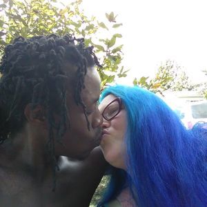 Meet your Posher, Dennis